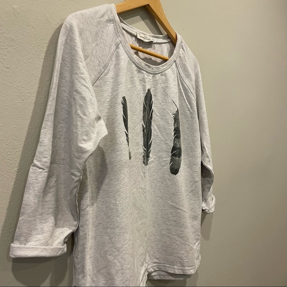 Summer & Sage sweatshirt - Picture 2 of 5